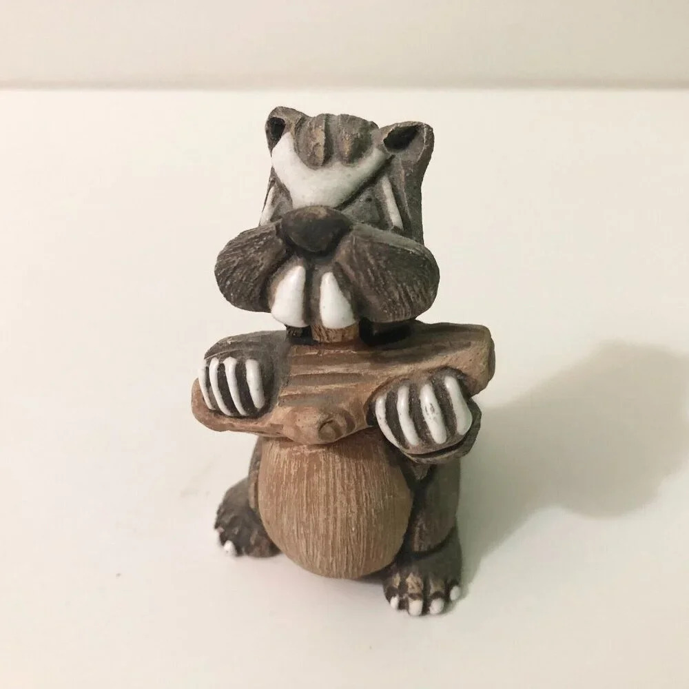 Vtg  Beaver Clay Figurine 3.25 Inch Tall Sculpture Figure